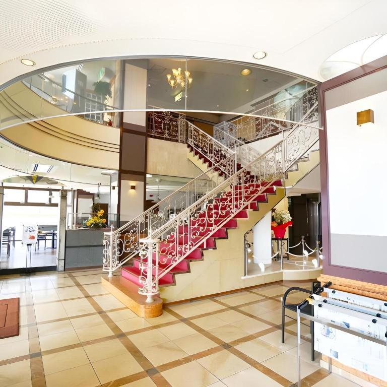 Neyagawa Trend Hotel Осака Екстериор снимка