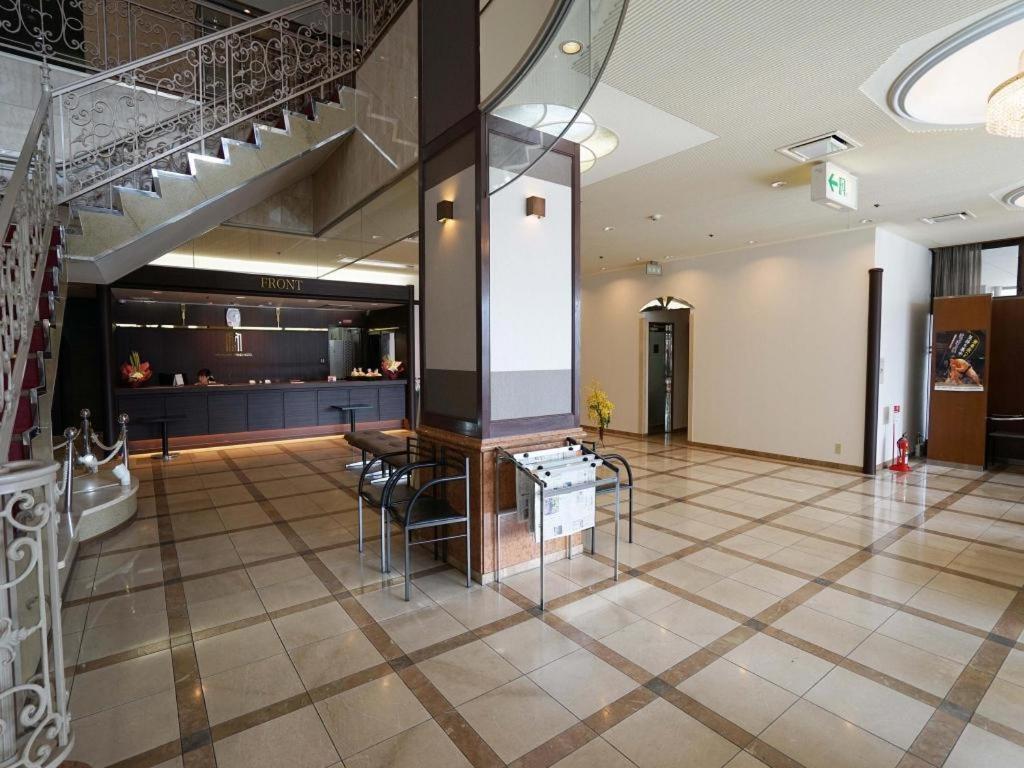 Neyagawa Trend Hotel Осака Екстериор снимка