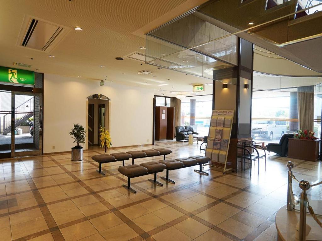Neyagawa Trend Hotel Осака Екстериор снимка