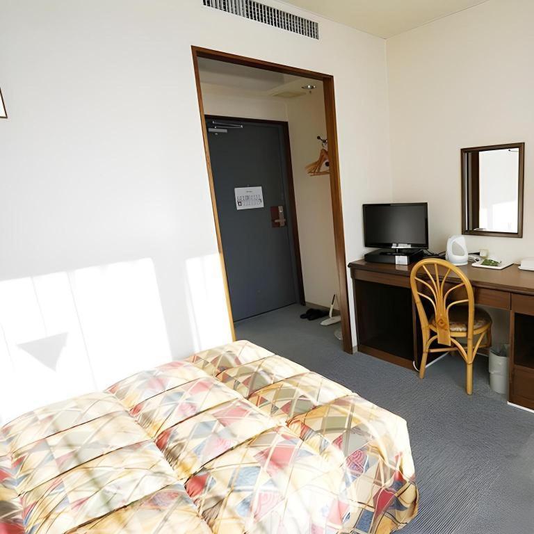 Neyagawa Trend Hotel Осака Екстериор снимка
